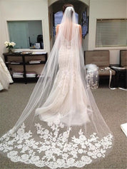 Lace bridal veil